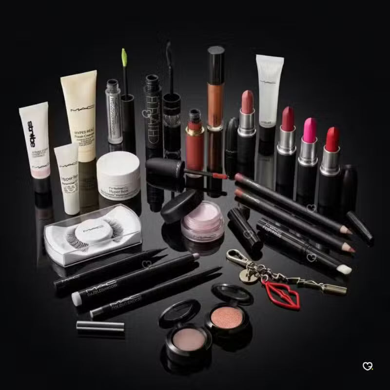 Calendrier de l’Avent M·A·C Cosmetics 2026